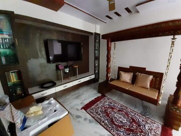 Bedroom in 2 BHK Apartment at Andheri West – for Rent