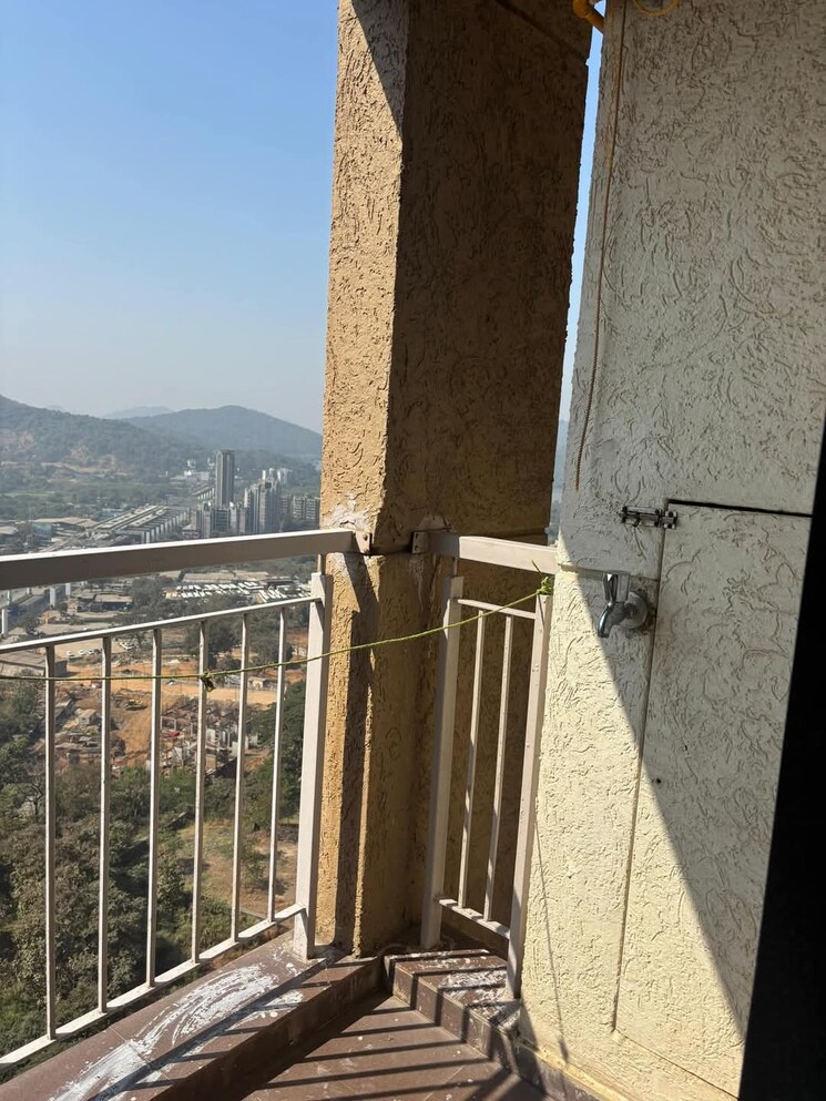 Balcony, lodha-splendora-river-view 2 Bedroom 771 Sq.Ft. Apartment In Ghodbunder Road Thane 8118584