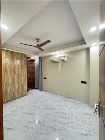 Master Bedroom in 3 BHK Builder Floor at Chattarpur – for Rent