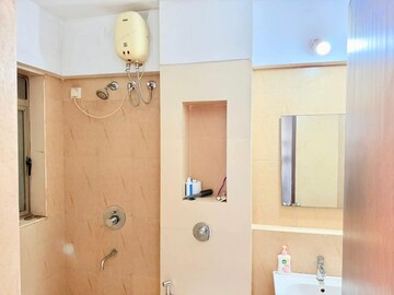 Furnished Amenities in 3 BHK Apartment at Lodha Splendora Platino, Ghodbunder Road – for Rent