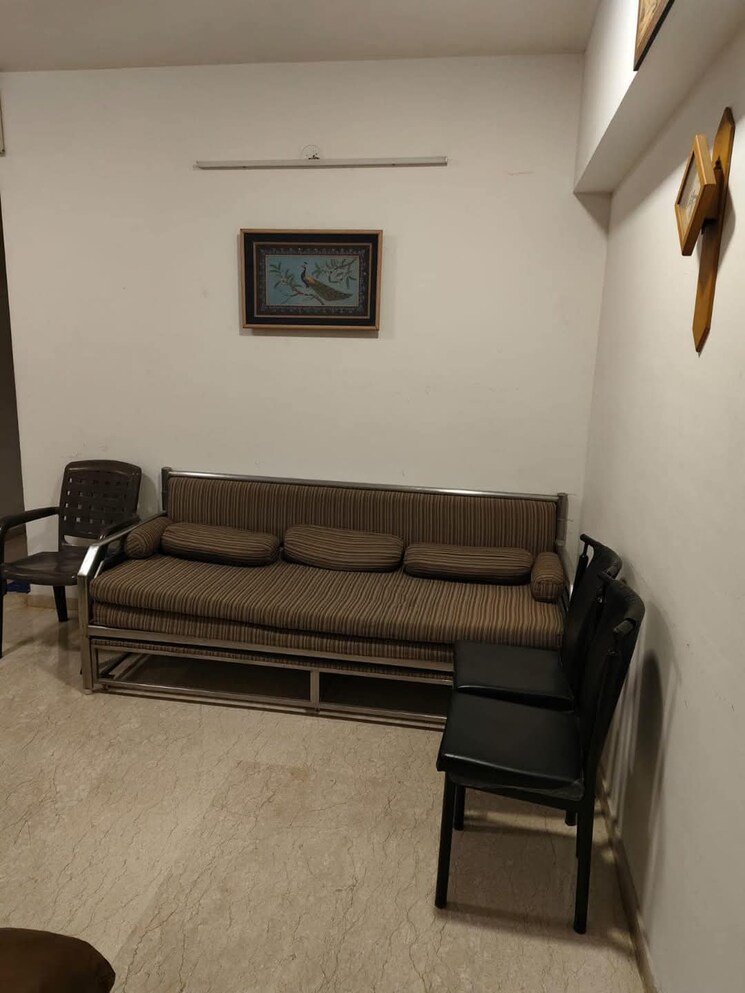 Living Room, lodha-splendora-phase-ii 2.5 Bedroom 871 Sq.Ft. Apartment In Ghodbunder Road Thane 8118637