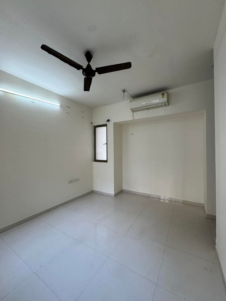 Room, lodha-splendora 3 Bedroom 1124 Sq.Ft. Apartment In Ghodbunder Road Thane 8118672