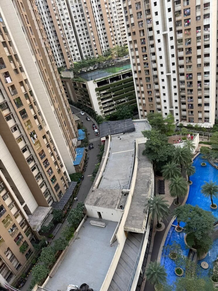 Exterior View, lodha-splendora 3 Bedroom 1124 Sq.Ft. Apartment In Ghodbunder Road Thane 8118672