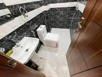 Attached Bathroom in 2 BHK Builder Floor at Chattarpur – for Rent