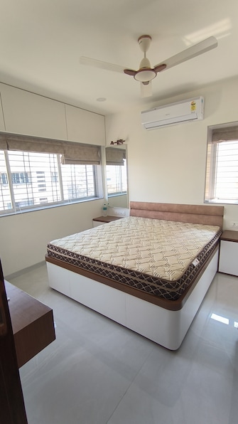 2 BHK Apartment For Rent in Textila CHS Prabhadevi Mumbai  8118700