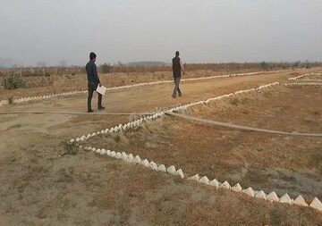  Plot For Sale in Sikandrabad