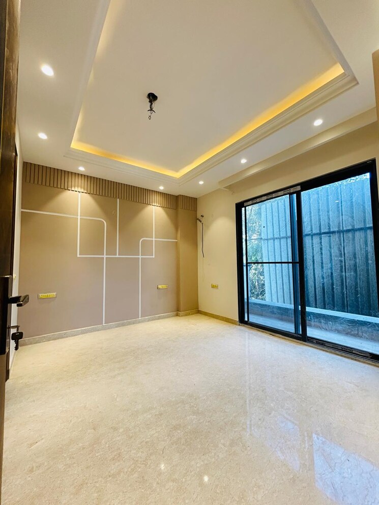 Room, sushant-lok-3 3.5 Bedroom 1950 Sq.Ft. Builder Floor In Sector 57 Gurgaon 8118722