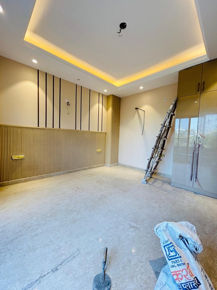 Room, sushant-lok-3 3.5 Bedroom 1950 Sq.Ft. Builder Floor In Sector 57 Gurgaon 8118722