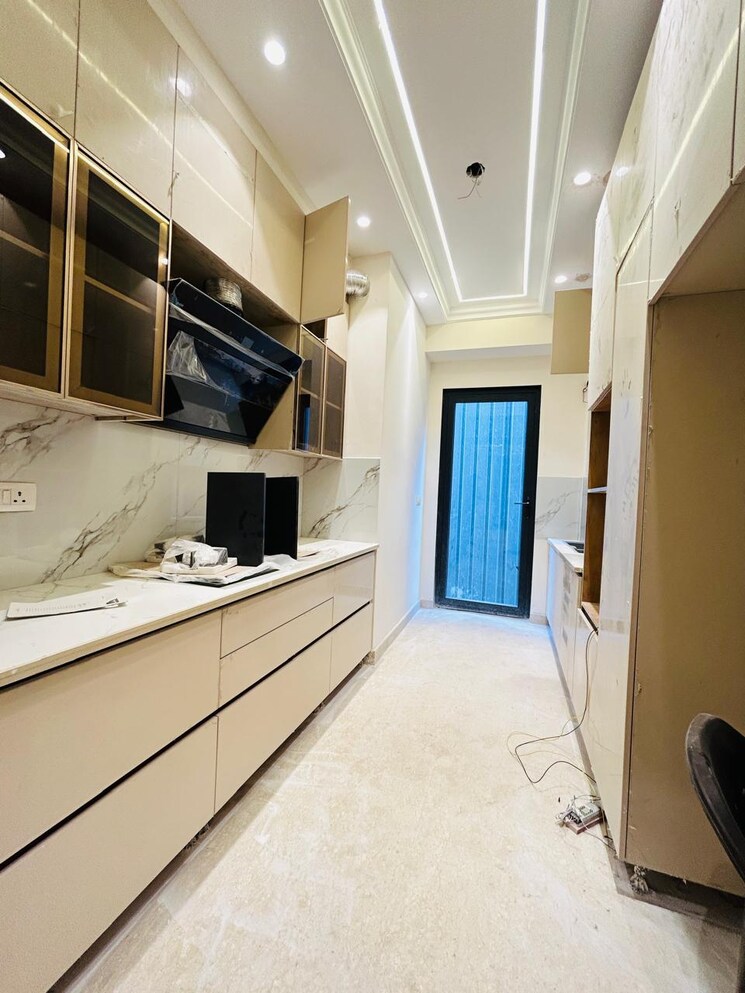 Kitchen, sushant-lok-3 3.5 Bedroom 1950 Sq.Ft. Builder Floor In Sector 57 Gurgaon 8118722