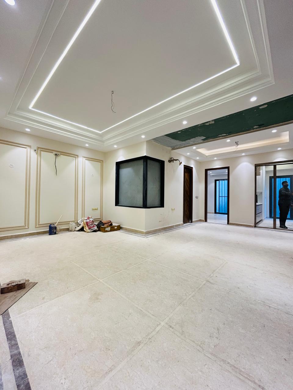 3.5 BHK + Study Room 1950 Sq.Ft. Builder Floor in Sushant Lok 3