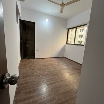 1.5 BHK Apartment For Rent in Lodha Palava Fontana C To H, Taloja Bypass Road