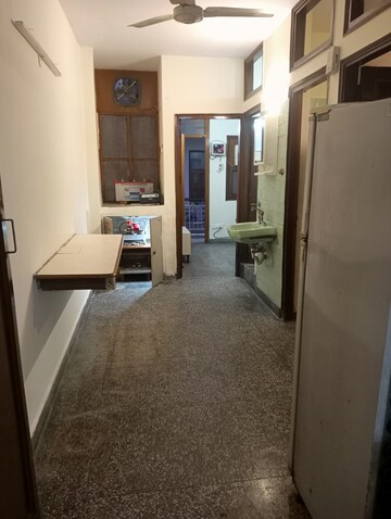 Room in 2 BHK Builder Floor at Lajpat Nagar I – for Rent