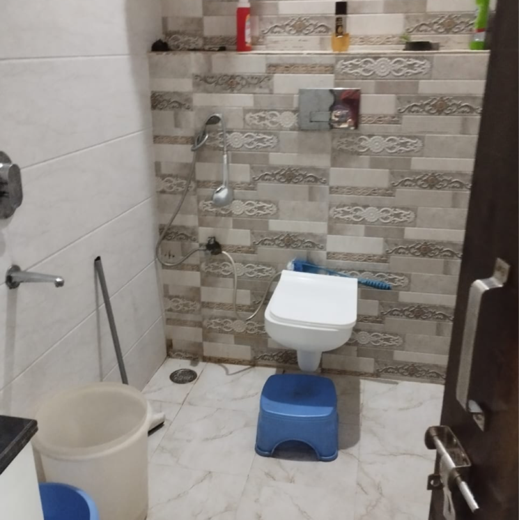 Bathroom, sector 62 3 Bedroom 100 Sq.Yd. Independent House In Sector 62 Faridabad 8118851
