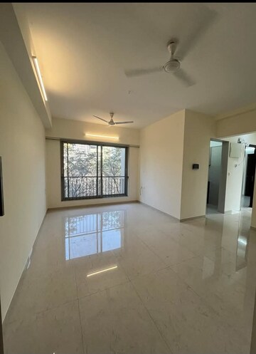 Room in 2 BHK Apartment at Godrej Prime, Chembur – for Rent