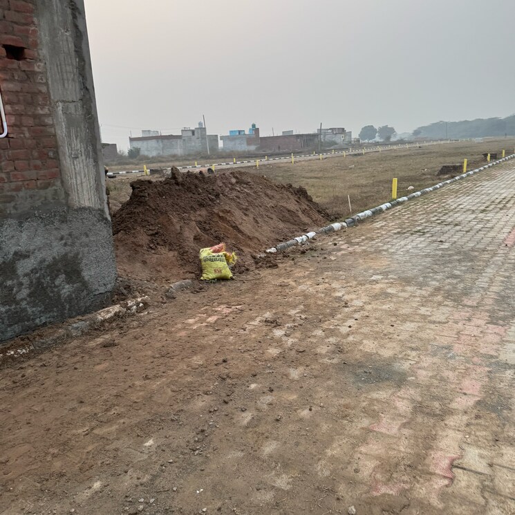 undefined, dera bassi  100 Sq.Yd. Plot In Dera Bassi Mohali 8118986