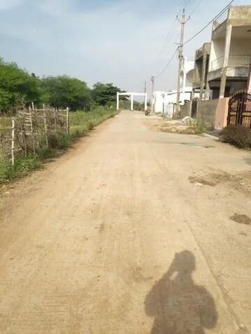 Plot For Sale in Sikandrabad