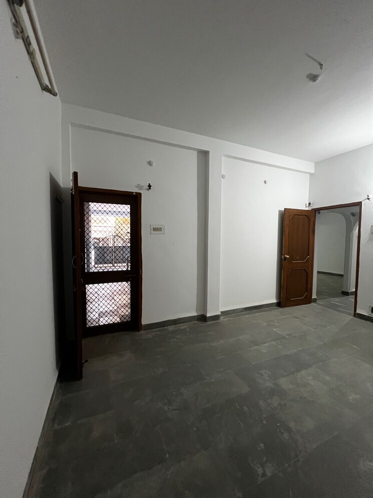 Exterior View, sudama nagar Commercial Showroom 4700 Sq.Ft. In Sudama Nagar Indore 8118955