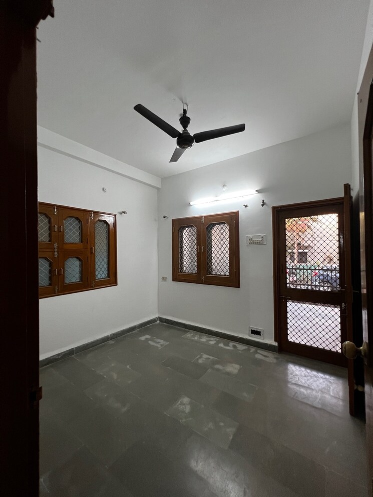 Exterior View, sudama nagar Commercial Showroom 4700 Sq.Ft. In Sudama Nagar Indore 8118955