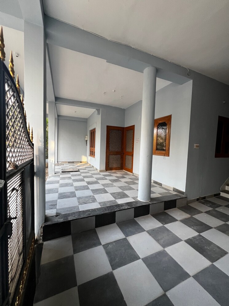 Exterior View, sudama nagar Commercial Showroom 4700 Sq.Ft. In Sudama Nagar Indore 8118955