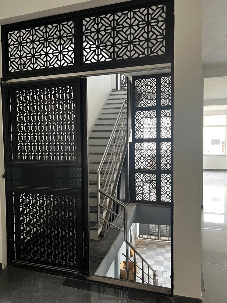 Exterior View, sudama nagar Commercial Showroom 4700 Sq.Ft. In Sudama Nagar Indore 8118955