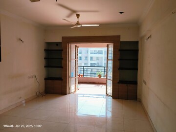 Room in 3 BHK Apartment at Pethkar Samrajya, Kothrud – for Rent