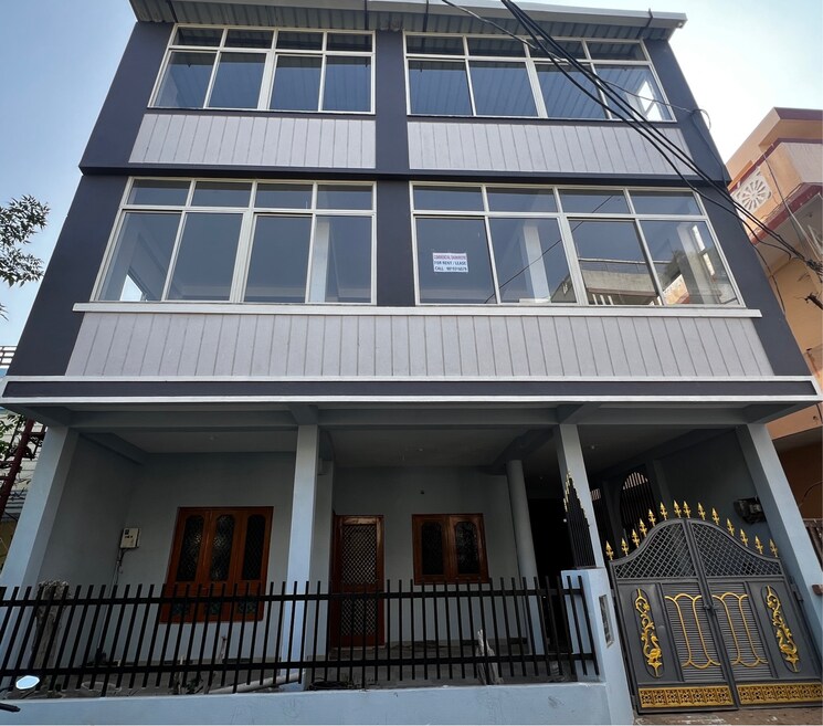 Cover Image, sudama nagar Commercial Showroom 4700 Sq.Ft. In Sudama Nagar Indore 8118955