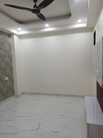 Room in 3 BHK Builder Floor at Chattarpur – for Sale