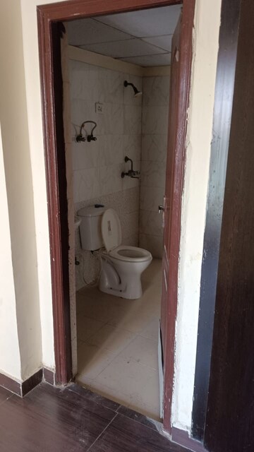 Bathroom in 2 BHK Apartment at Amrapali Silicon City, Sector 76 – for Rent