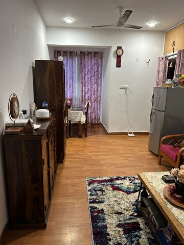 Master Bedroom in 2 BHK Apartment at Jalvayu Towers, Sector 56 – for Rent