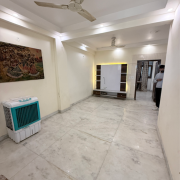 Parking in 2 BHK Builder Floor at Sector 105 – for Rent