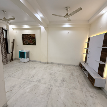 Parking in 2 BHK Builder Floor at Sector 105 – for Rent