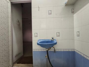 Bathroom in 3 BHK Independent House at New Sama – for Rent
