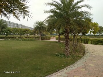 2 BHK Apartment – Garden View at Wave Executive Floors, Wave City - for Rent