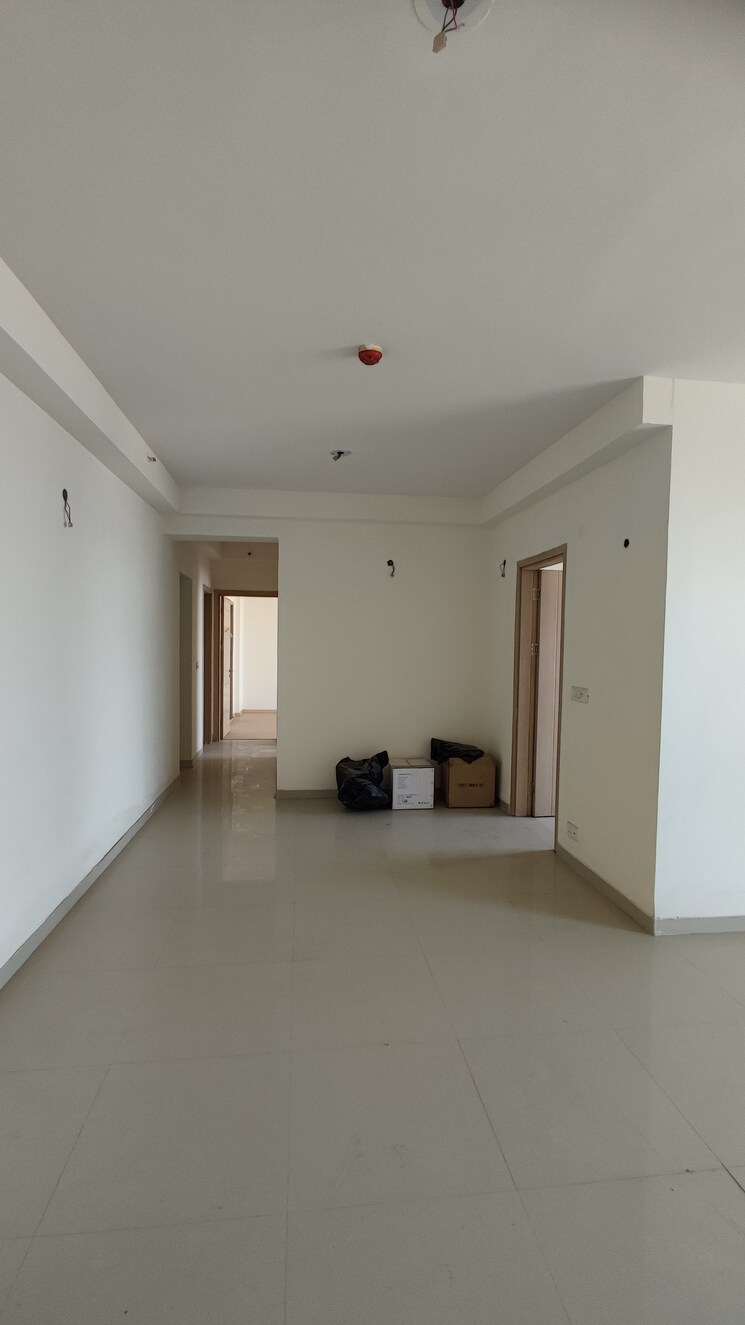 undefined, farukh nagar 3.5 Bedroom 1943 Sq.Ft. Apartment In Farukh Nagar Gurgaon 8119240