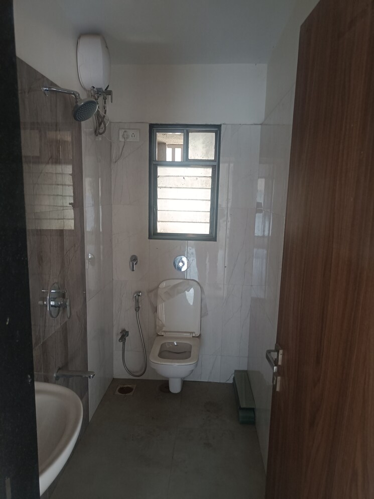 Bathroom, kosmos-nandanvan 2 Bedroom 700 Sq.Ft. Apartment In Borivali West Mumbai 8119264