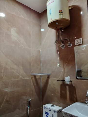 Bathroom in 1 BHK Builder Floor at Saket – for Rent