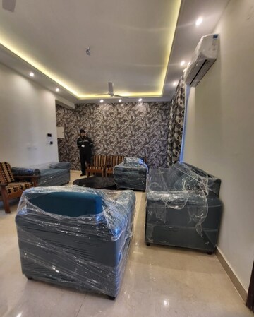 Furnished Amenities in 3 BHK Builder Floor at Vip Road – for Rent