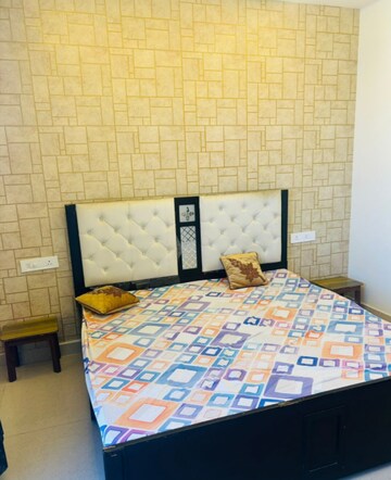 Bedroom in 3 BHK Builder Floor at Vip Road – for Rent