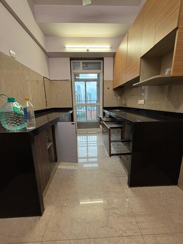 2 BHK Apartment For Rent in JP Decks, Goregaon East