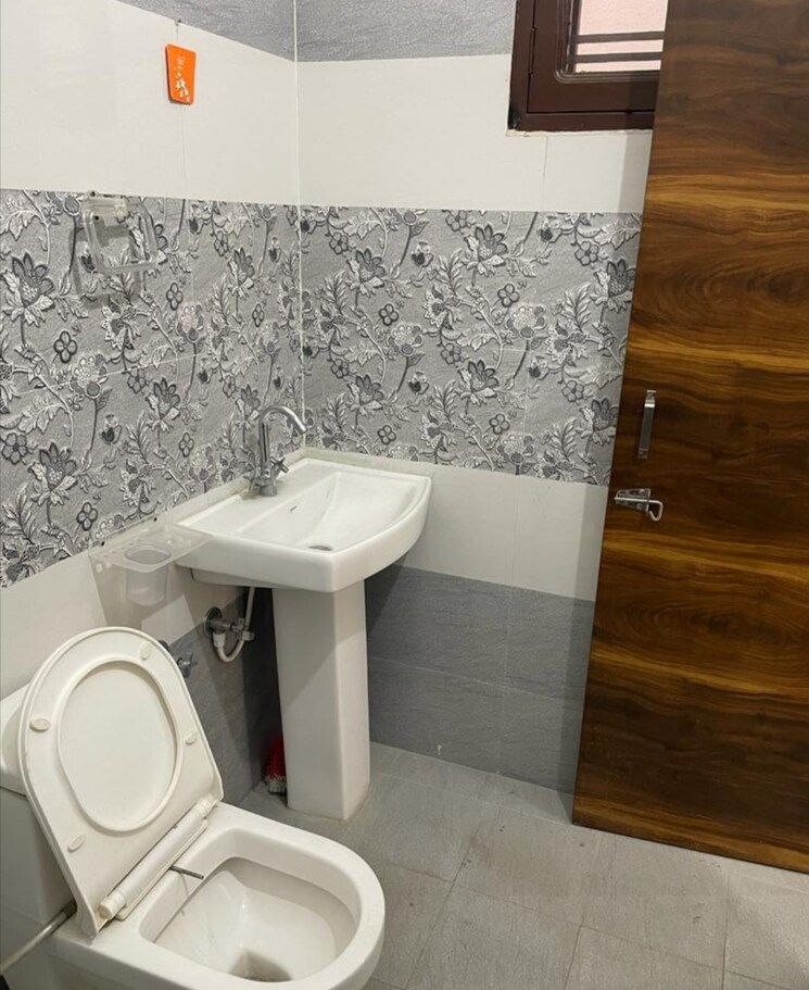 Bathroom, ambala highway 3 Bedroom 125 Sq.Yd. Independent House In Ambala Highway Zirakpur 8119319