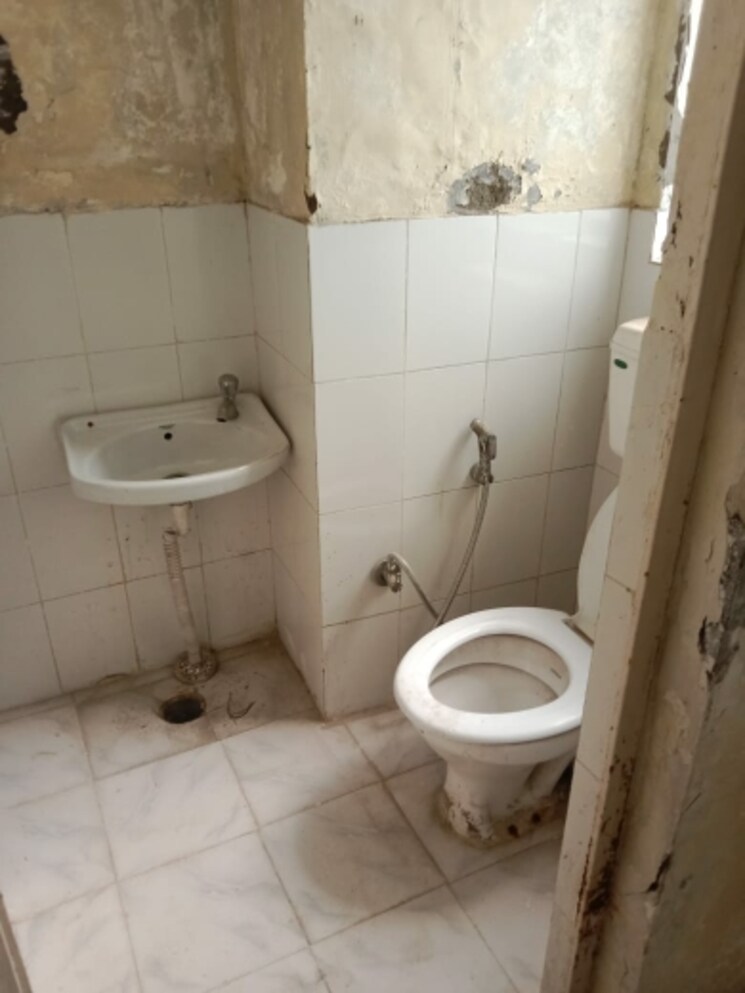 Bathroom, chd-avenue-71 1 RK 200 Sq.Ft. Apartment In Sector 71 Gurgaon 8119326