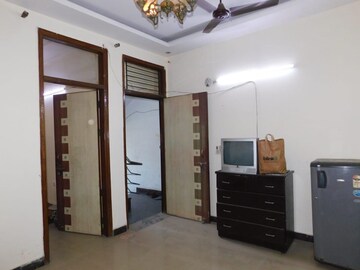 Living Room in 2 BHK Builder Floor at Vasundhara Sector 11 – for Rent