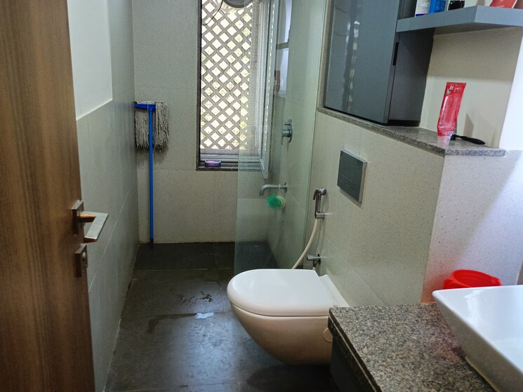 Bathroom, piramal-vaikunth 2 Bedroom 850 Sq.Ft. Apartment In Balkum Pada Thane 8119354