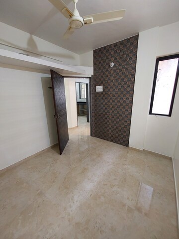 Room in 2 BHK Apartment at Shivnandan CHS, Kharghar – for Rent