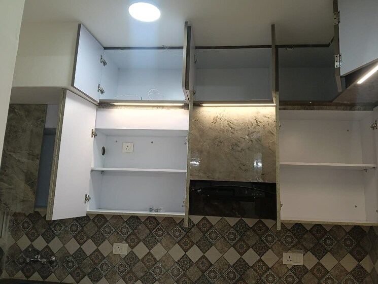 Bathroom, signature-global-proxima 3 Bedroom 745 Sq.Ft. Apartment In Sector 89 Gurgaon 8119341