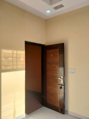 Furnished Amenities in 2 BHK Builder Floor at Vasundhara Sector 11 – for Rent