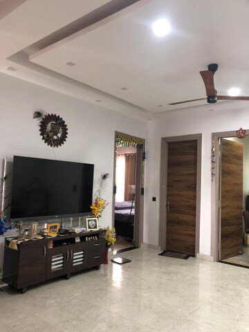 Living Room in 3 BHK Builder Floor at Sector 23 – for Rent