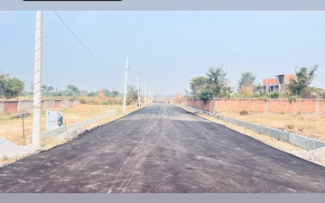 Plot For Sale in Hazratganj