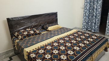 Bedroom in 3 BHK Builder Floor at Unitech Cyber Park, Sector 39 – for Rent