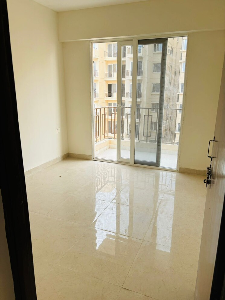 Room, signature-orchard-avenue-2 2 Bedroom 656 Sq.Ft. Apartment In Sector 93 Gurgaon 8119393